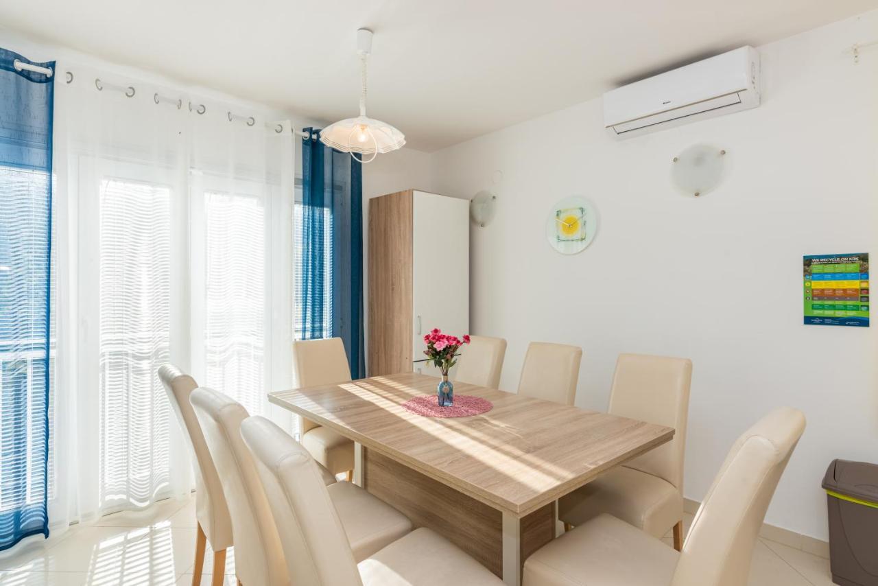 Apartment Mimoza 6, Baska, Krk Esterno foto
