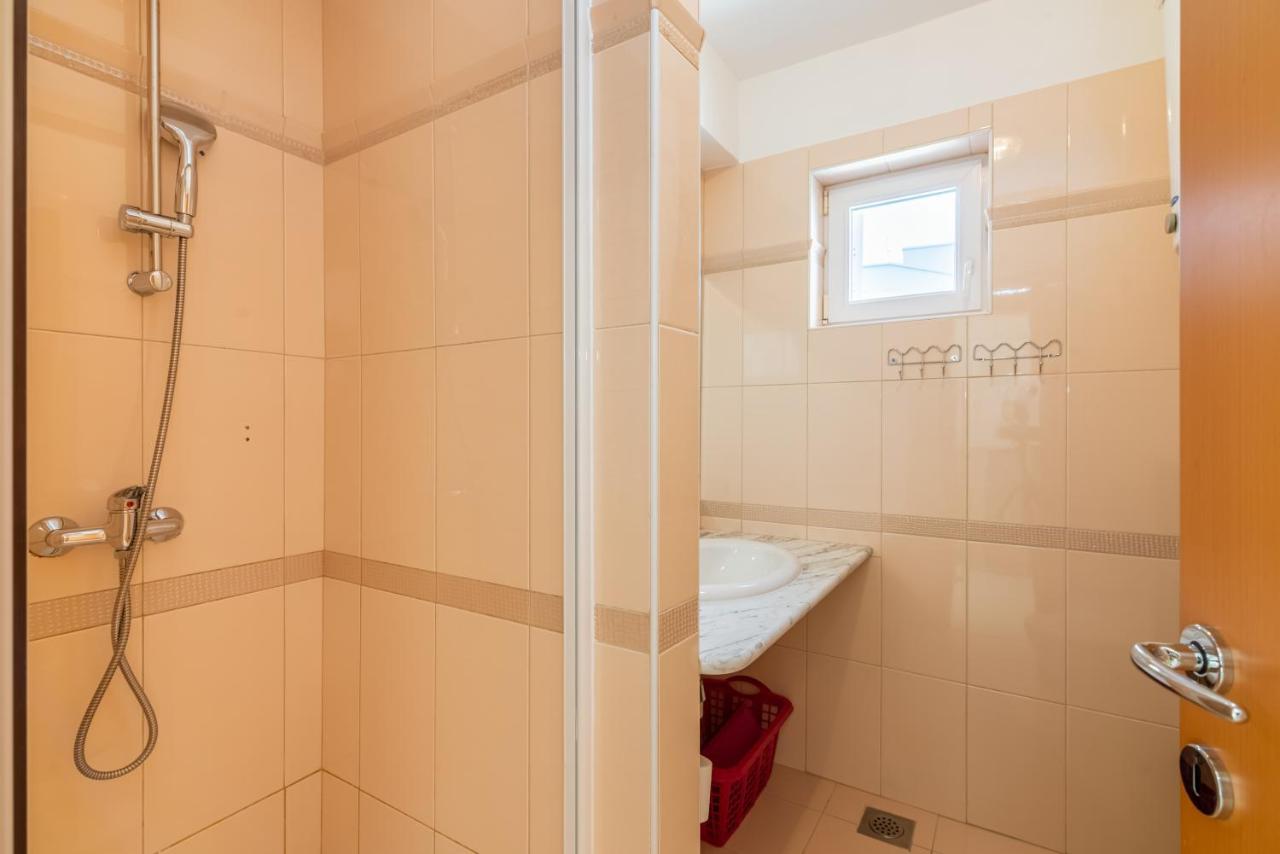 Apartment Mimoza 6, Baska, Krk Esterno foto