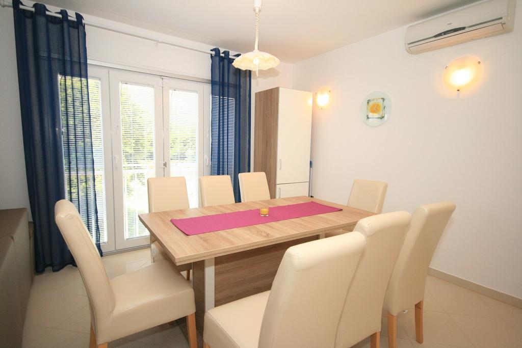 Apartment Mimoza 6, Baska, Krk Esterno foto