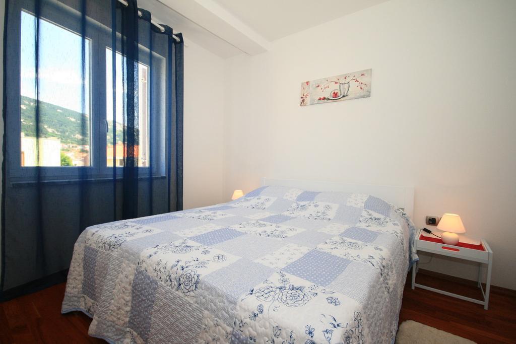 Apartment Mimoza 6, Baska, Krk Esterno foto