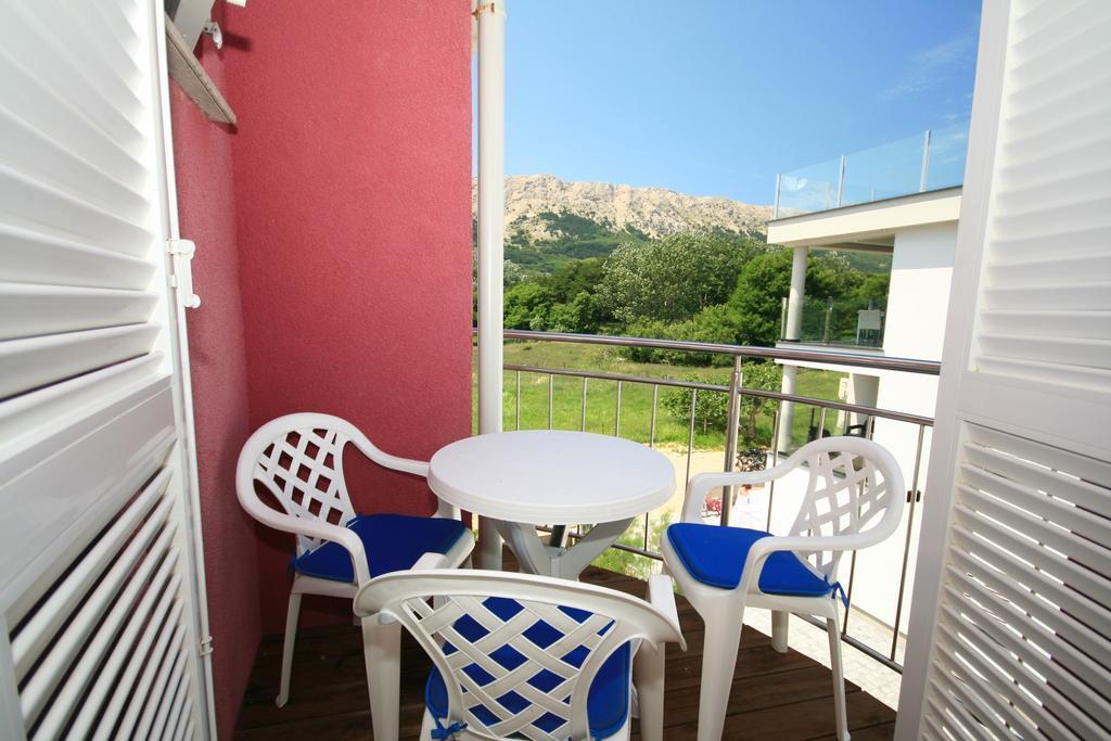 Apartment Mimoza 6, Baska, Krk Esterno foto